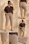Women's Plus Size Elastic Waist Side Slit Pockets Stretchy Gabardine Capri Pants - 2