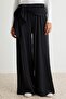 Siyah Premium Lyocell İçerikli Yazlık Wide Leg Kuşaklı Normal Bel Uzun Örme Pantolon TWOSS26PL00165 - 4