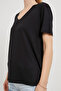 Thick V-Neck Side Slit Stretchy T-Shirt - 4
