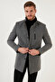 معطف صوف للرجال بقصة مريحة مزود بأزرار وياقة واقفة، باللون COAT - 5840099 - 2