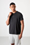 Black Breathable Textured Slim Flexible Standard Fit Men's Performance T-Shirt - 88384 - 4
