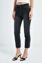 Zippered Cut-Off Hem Mom Jeans - 4