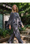 Esvab • Modern & Distinctive Zero Roba Collar Cape Blouse