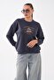 Women's Three-Thread Sweatshirt with Embroidered Text on the Front 255366 - 265125 - 3