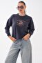 Women's Three-Thread Sweatshirt with Embroidered Text on the Front 255366 - 265125 - 2