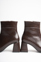 Women's Winter Thick Heeled Bitter Brown Boots & Booties - 8