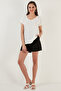 بلوزة مريحة ذات قصة مرنة على شكل حرف V BLOUSE 5865039 - 4