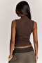 Stylish Basic Blouse That Fits the Body - 4