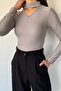 Women's Blouse with Front Window and Self-Line Pattern - 2