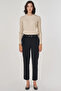 Elastic Waist Belt Detailed Green Carrot Pants Black - 2