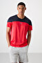 Red Breathable Textured Slim Fit Standard Fit Men's Performance T-Shirt - 88386