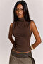 Stylish Basic Blouse That Fits the Body