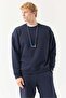 Men's basic sweatshirt