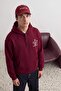 Bordo Oversize/Geniş Kesim Kapüşonlu Baskılı İçi Polar/Sıcak Tutan Sweatshirt TMNAW24SW00100