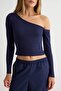 Indigo Fitted/Vücuda Oturan Asimetrik Yaka Omzu Açık Fitilli Esnek Örme Bluz TWOAW23BZ00088 - 3