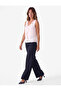 Flywheel Detailed V-Neck Sleeveless Blouse - 3