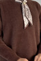 Gülseli Crew Neck Hijab Knitwear Tunic with Scarf and Brooch Detail - 5