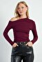 Asymmetric Collar Off-The-Shoulder Slim Fit Blouse - 2
