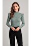 Knitwear with Badi Button Detail - 4