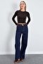 Basic Crew Neck Slim Fit Crop Blouse - 3