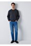 Crew Neck Slim Fit Basic Men's Sweatshirt. - 2