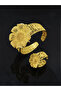 Stylish Carved Floral Design Bracelet and Ring Set