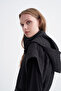 Hooded Buckle-Decorated Diamond Patterned Black Vest 0104 - 4