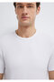 Weißes Stretch-Basic-T-Shirt mit tailliertem Schnitt 061747 -620 - 6
