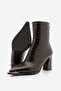 Women's Pointed Toe Back Zipper Thick Heeled Boots Zavoli Brown Croco - 7