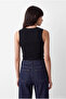 Women's Front Snap Zero Sleeve Blouse - 3