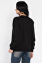 Women's Crew Neck Heart Embroidered Raised Sweatshirt - 4