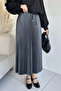 Pleated hijab skirt with elastic waist