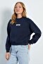 3 Thread Heart Embroidered O Oversized Sweatshirt - 4