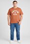 Jeans Men Crew Neck Short Sleeve Graphic Print T-Shirt, Rust - 2