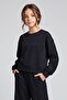Girl's Embroidery Detailed Loose Sweatshirt and Wide-Legged Pants Set - 2