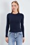 Basic Crew Neck Slim Fit Crop Blouse - 4