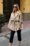 معطف قصير بدون أكتاف كبير الحجم من Camel - 9580 - 4