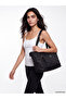 Women travel bag with handel