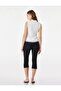 Slim Fit Mandarin Qipao Collar Sleeveless Fancy Buttoned Lace Blouse - 4