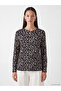 Esvab • Modern & Distinctive Zero Roba Collar Embroidered Blouse