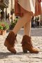 Women's Josie Brown Suede Tasseled 5 cm Heeled Cowboy Boots - 4