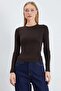 Basic Crew Neck Slim Fit Crop Blouse - 7