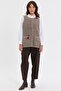Women's Crew Neck Knitted Rose Embroidered Short Wool Vest K.Beige - 6