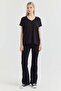 Women's v-neck knit t-shirt - 4