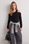 Siyah Kalın Oversize/Geniş Kesim Asimetrik Yaka Omzu Açık Örme Sweatshirt TWOAW27SW00043 - 3