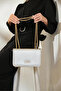 A Timeless and Versatile Handbag That Combines Everyday Chic and Elegance on the Go. - 2