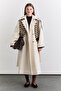 Flat-Closed Browny Coat Ecru