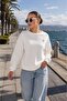 Women's Daisy Embroidered Three-Thread Sweatshirt 265133 -