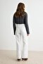 Beyaz Yüksek Bel Nervür Detaylı Paça Kesikli Comfort/Esnek Wide Leg Jeans TWOSS25JE00310 - 5