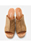 Women's Leather Tan Thick Heeled Slippers - 5